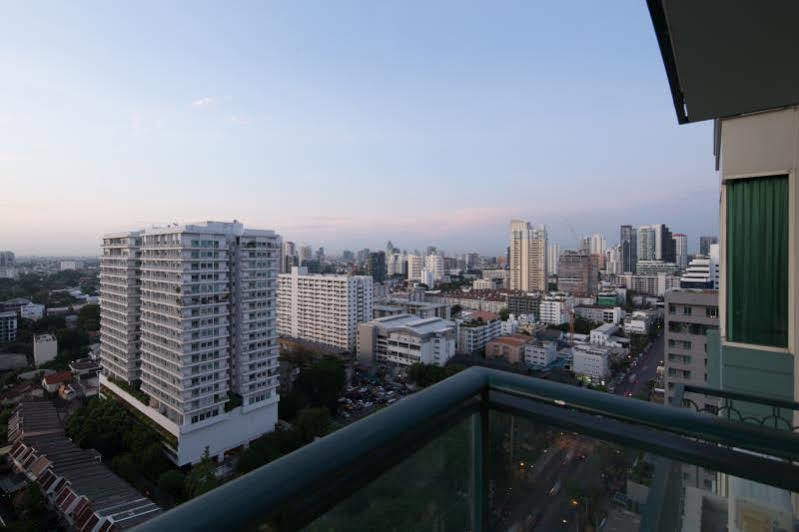 Ivy Thonglor 55 Aparthotel Bangkok Exterior photo